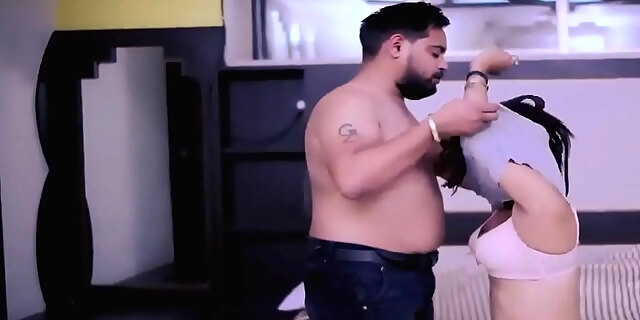 Big Bhosda Sexy Vidio - Behen Ki Dost Ko Ghar Bulake Choda Hot XXX Indian Big Ass Teen Girl Hot Sex,  15:15 Indian Fuck Vids